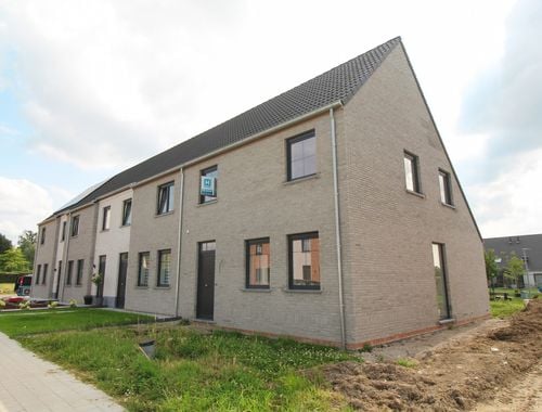                                         Woning te koop in Meulebeke, € 343.222,80
