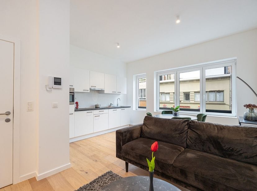 Volledig gerenoveerd appartement (EPC label A) met één slaapkamer te Borgerhout!&lt;br /&gt;
Het appartement gelegen op de eerste verdieping is als volgt in