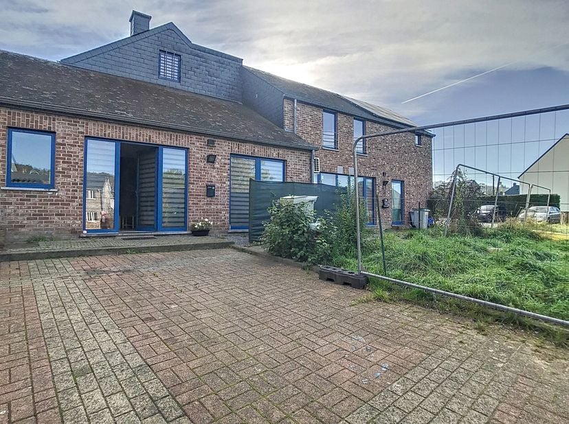 Barvaux (DURBUY) : Faire offre à partir de 149.000euro: Bel appartement 1 chambre de 60m², situé dans une rue calme et peu passante du centre de Barva