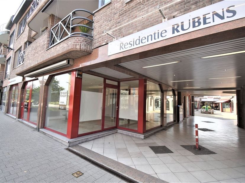Bien professionnel à vendre
                    à 3620 Lanaken