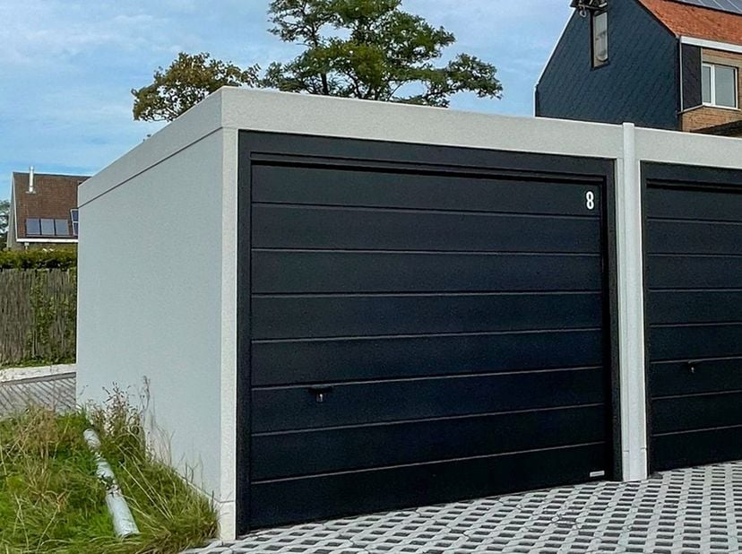 Garage te huur
                    in 8880 Sint-Eloois-Winkel