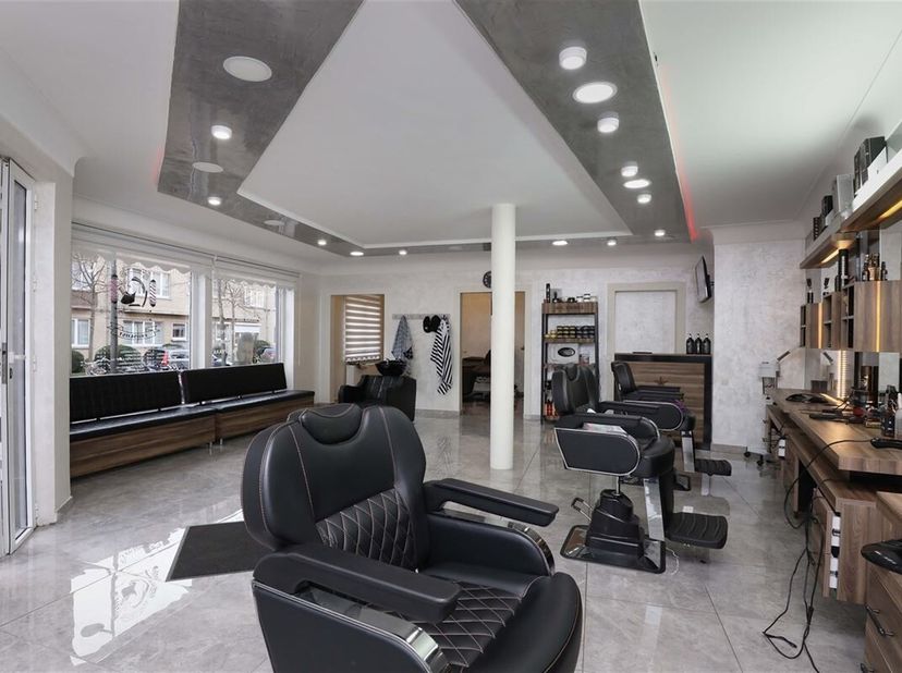 Bien professionnel à vendre
                    à 3500 Hasselt