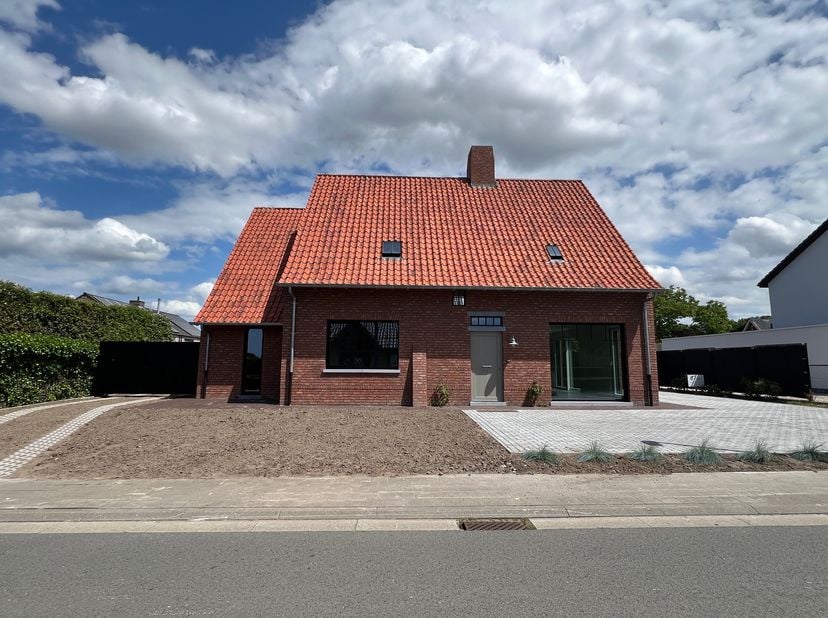 Maison à louer
                    à 8750 Zwevezele
