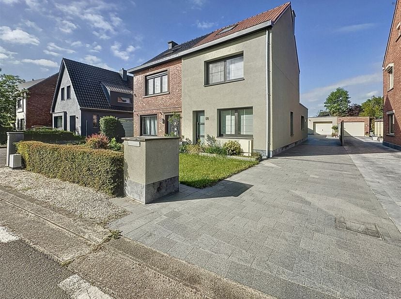 Maison à vendre
                    à 9170 Sint-Pauwels