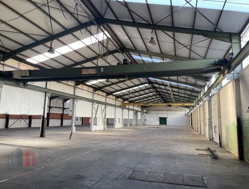                                         Bâtiment d’entreprise à louer à Ardooie, € 6.325
