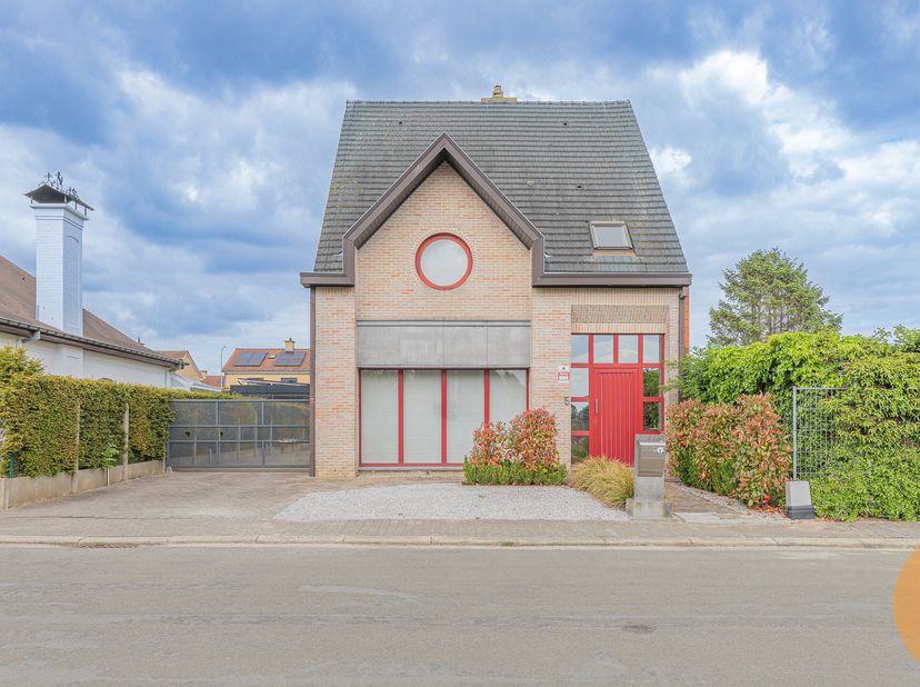 EERSTE BEZOEKMOMENT 24/05/25 VAN 10U TOT 12U (ENKEL OP AFSPRAAK)&lt;br /&gt;
HAALTERT - GOED GELEGEN GEZINSWONING MET 3 SLAAPKAMERS EN TUIN&lt;br /&gt;
Deze wonin