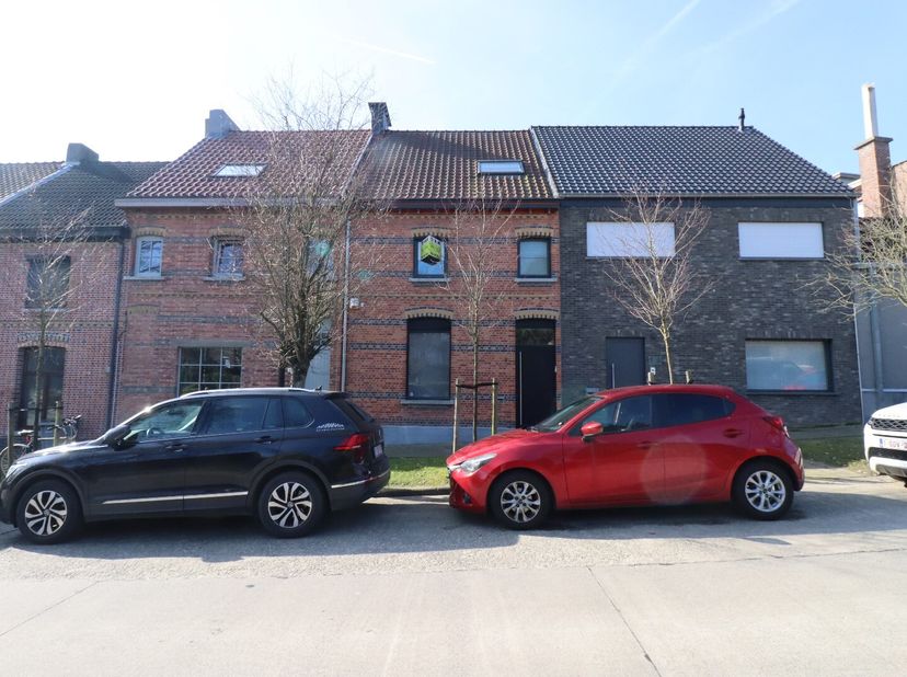 Op zoek naar een woning met veel kwaliteiten?&lt;br /&gt;
Twijfel dan zeker niet om even verder te lezen want dan kan dit wel eens de woning van uw dromen z