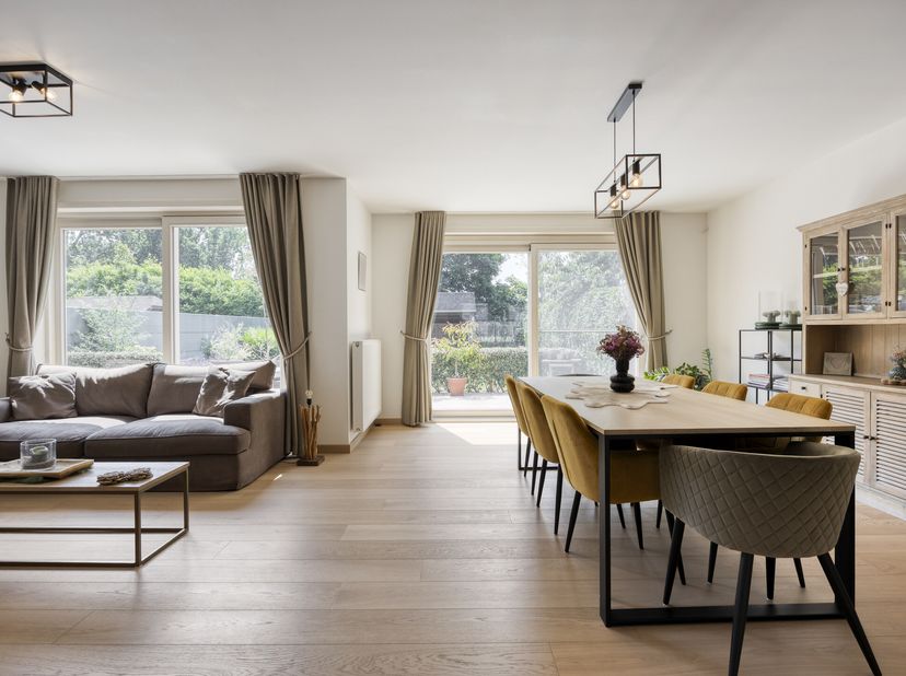 Découvrez cette maison prête à emménager lors de la prévente le jeudi 3 juillet, entre 17 h 30 et 19 h, sur rendez-vous uniquement!&lt;br /&gt;
Ce bâtiment
