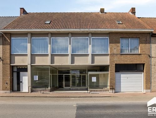                                         Woning te koop in Kortemark, € 335.000
