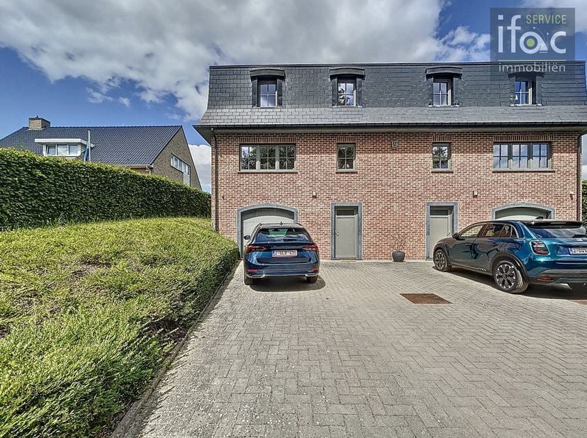 Villa magnifique et éfficace en énérgie (PEB A!) 3-facades située dans une impasse à Tervuren, emplacement très calme et rurale, près de l’école Brita