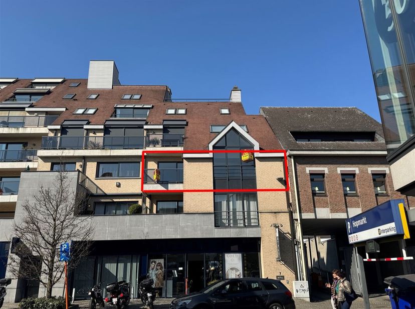 Découvrez ce charmant appartement situé au coeur d&#039;Alost. Cette propriété offre deux chambres spacieuses et une salle de bain moderne, parfaite pour u