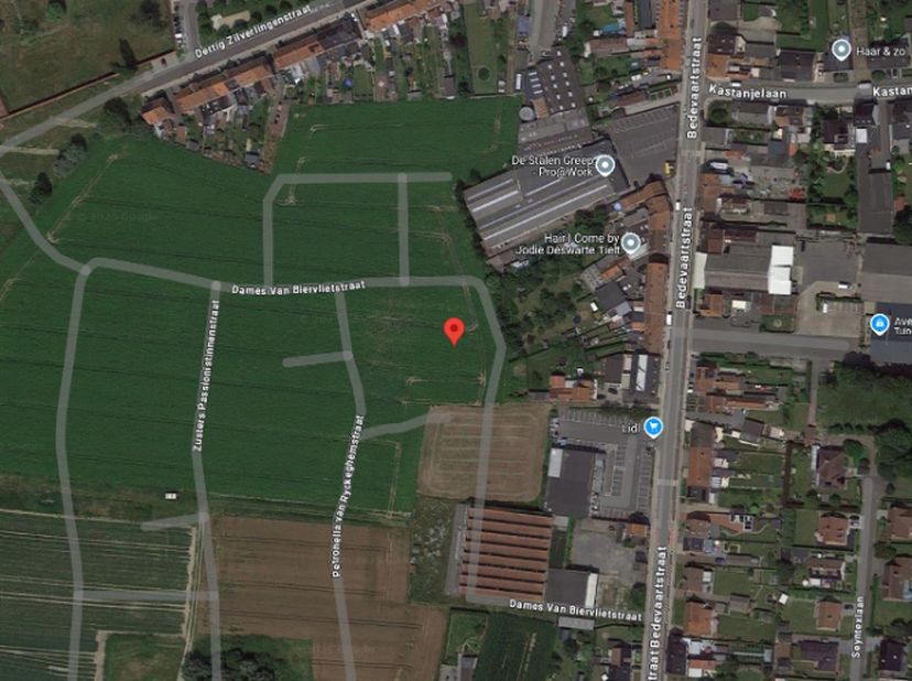 Bouwgrond voor een nieuw te bouwen villa (lot 116). Deze bouwgrond is gelegen langs de Bedevaartstraat in Tielt, in het woonproject &#039;Tielt Zuid&#039;. Op d