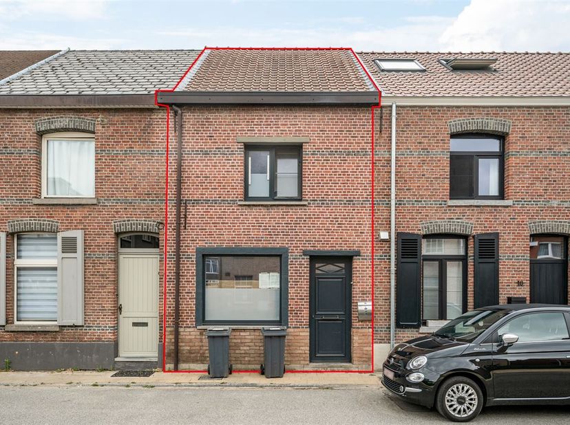 Te renoveren woning (206 m²) met 3 slaapkamers in het centrum van Keerbergen!&lt;br /&gt;
Deze woning is gunstig gelegen in het centrum van Keerbergen, op w