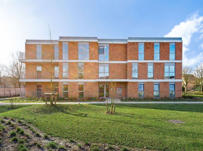 Het Korenplein is een uniek gelegen nieuwbouwproject dat bestaat uit 40 appartementen en 2 commerciële ruimtes rond een privatief groen park.&lt;br /&gt;
De