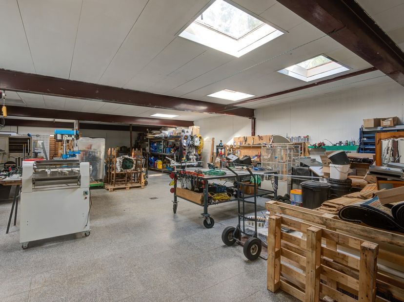 HANDELSPAND MET WOONST MET DIVERSE MOGELIJKHEDEN IN ZUTENDAAL&lt;br /&gt;
&lt;br /&gt;
*** Bekijkt U deze woning via een aanverwante website? Surf dan naar https: