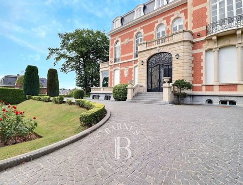                                         Kantoor te huur in Sint-Pieters-Woluwe, € 12.500
