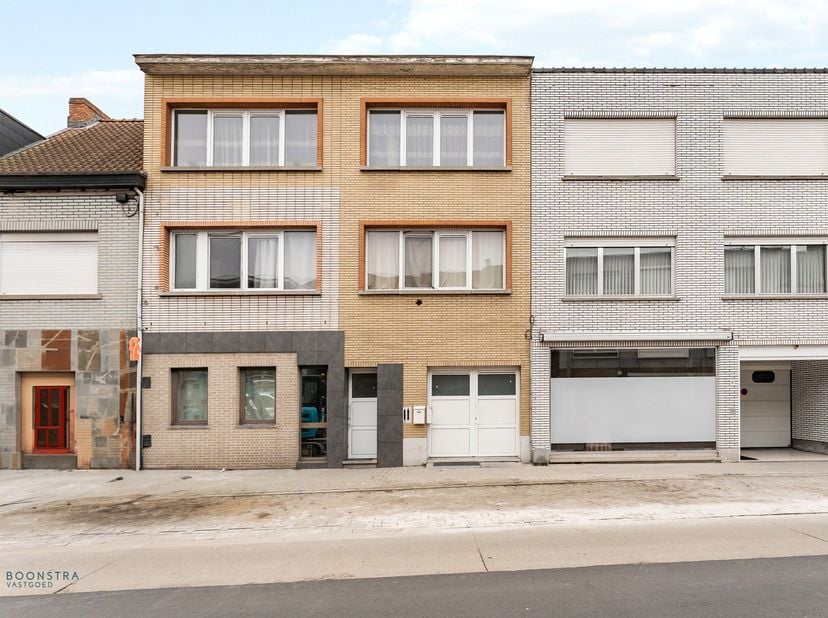 Bien professionnel à vendre
                    à 2800 Mechelen