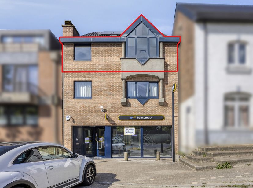 Bent u op zoek naar een instapklaar en energiezuinig appartement op een centrale locatie? Dan is dit recent gerenoveerde appartement op de eerste verd