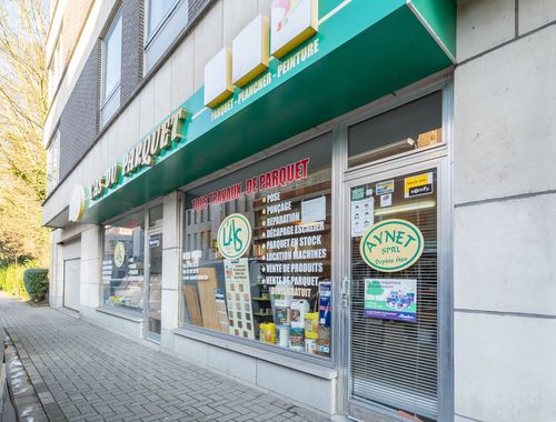                                         Commerce à vendre à Uccle, € 395.000
