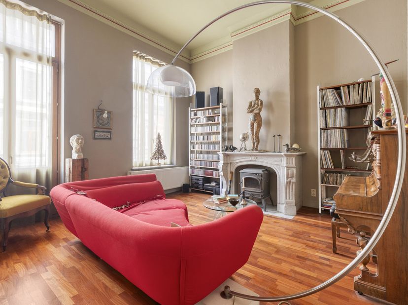 Magnifique maison de maître néoclassique avec jardin de ville à Schaerbeek à vendre!&lt;br /&gt;
Avec une généreuse surface utile de 291 m² et un jardin ens