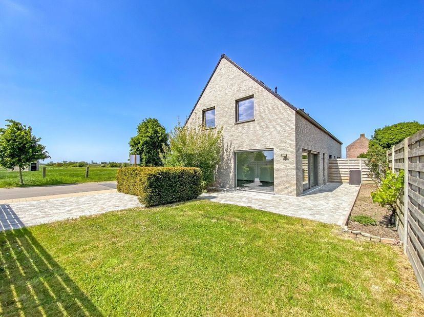 Maison à vendre
                    à 8691 Stavele