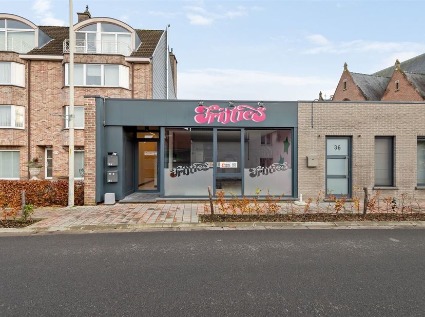 Bien professionnel à vendre
                    à 2242 Pulderbos
