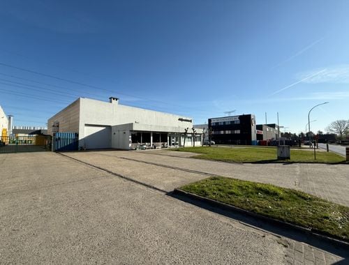                             Bedrijfsgebouw te koop in Temse
