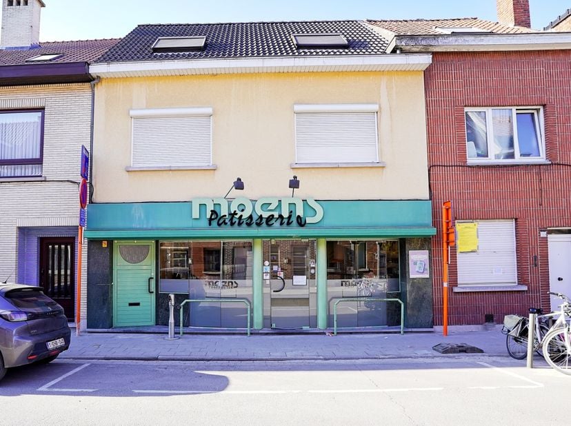 Bien professionnel à vendre
                    à 9100 Sint-Niklaas