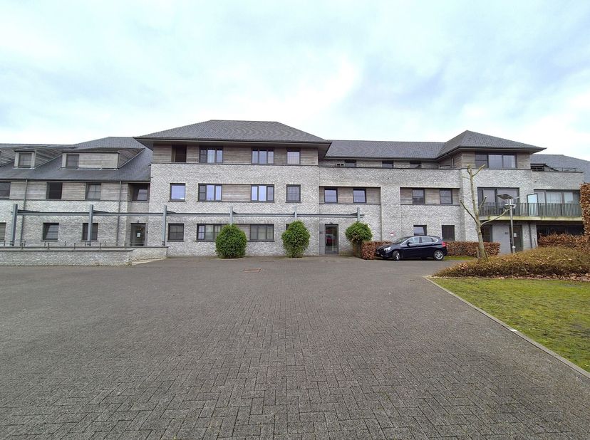 Appartement à vendre
                    à 9890 Dikkelvenne