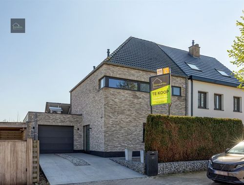                                         Eengezinswoning te koop in Hove, € 728.000

