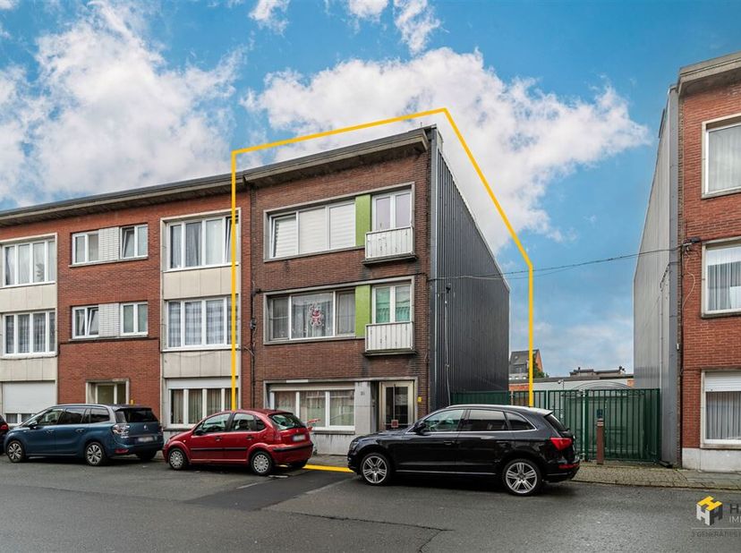 Bien professionnel à vendre
                    à 2100 Deurne