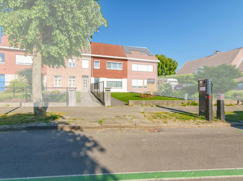 Te renoveren woning met veel potentieel in Schelle.&lt;br /&gt;
Bent u op zoek naar een woning met karakter en talloze mogelijkheden om volledig naar eigen
