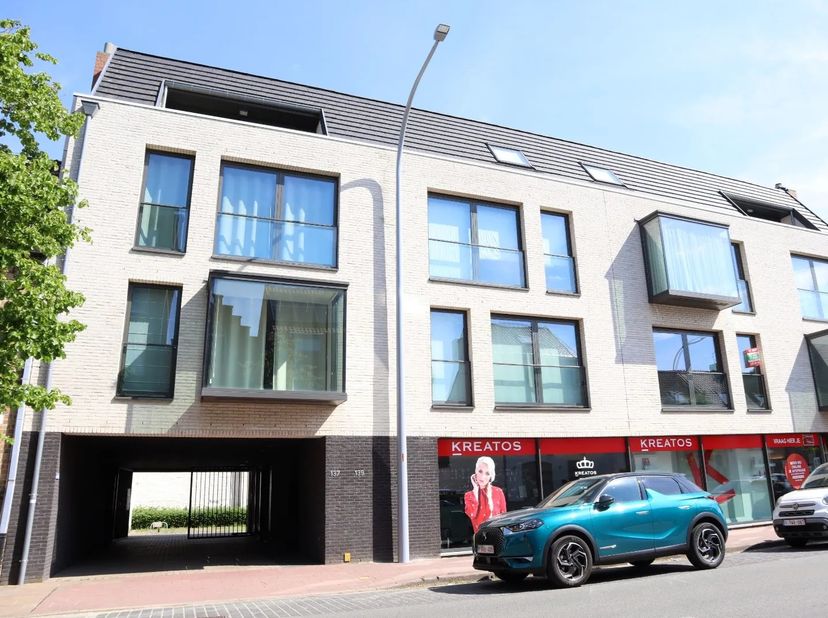 Te huur: modern en energiezuinig appartement met 2 slaapkamers in Sint-Andries&lt;br /&gt;
&lt;br /&gt;
Gelegen op de Torhoutse Steenweg 137 bus 201 in Sint-Andri