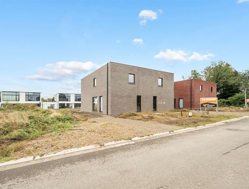                                         Eengezinswoning te koop in Peer, € 221.914
