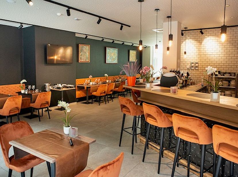 Wij zijn op zoek naar een zelfstandige uitbater of koppel voor de overname van Brasserie Rialto, gelegen in de Residentie Rialto in Oostende.&lt;br /&gt;
&lt;b