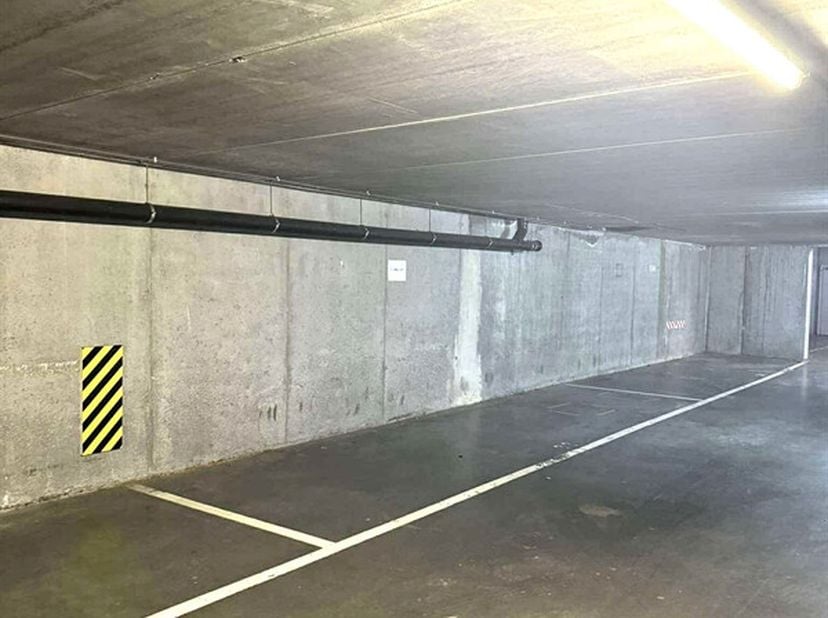 Parking souterrain à vendre Anderlecht&lt;br /&gt;
Le parking est situé dans un bâtiment récent et est facilement accessible.&lt;br /&gt;
Le stationnement est trè