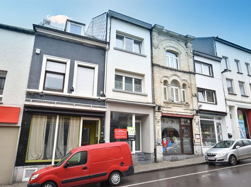 W Immobilière vous propose dans le centre d&#039;Arlon une cellule commerciale de 70 m² composée de l&#039;espace commercial, wc séparé et d&#039;un coin eau. Ce bie