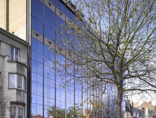                                         Bâtiment d’entreprise à louer à Woluwe-Saint-Lambert, € 12.698,75
