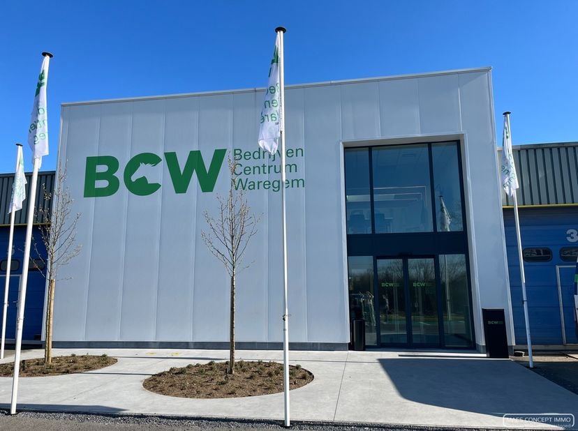 Bien professionnel à louer
                    à 8790 Waregem