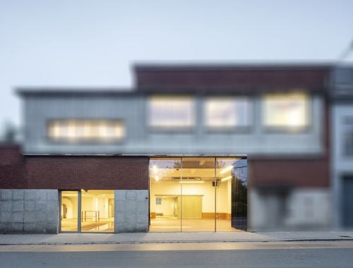                                         Handelszaak te huur in Kortrijk, € 2.500
