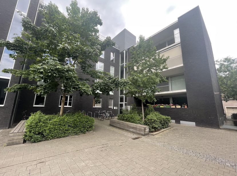 Bent u op zoek naar een studio die voldoet aan alle hedendaagse kwaliteitsnormen op een top locatie binnen het Leuvense? Dan is dit een echte aanrader
