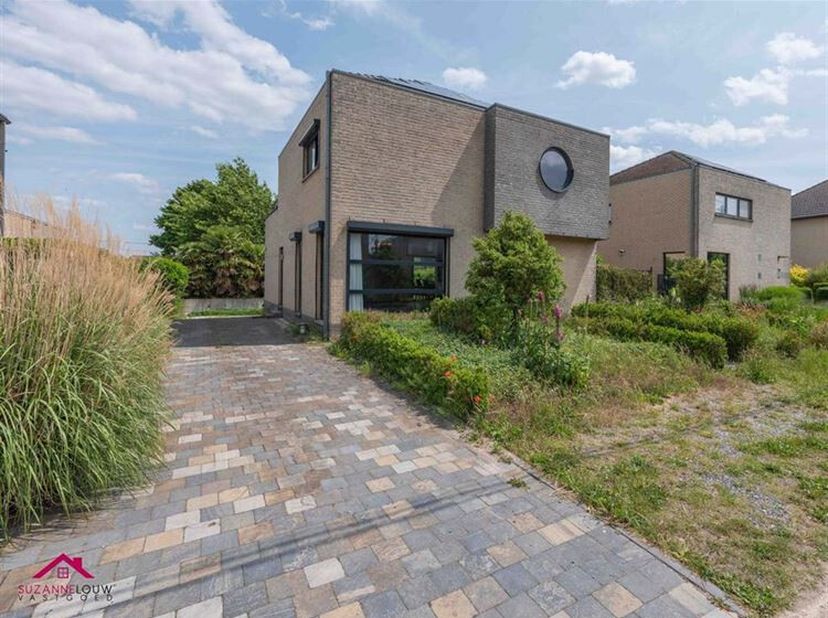 Maison à vendre
                    à 3680 Neeroeteren