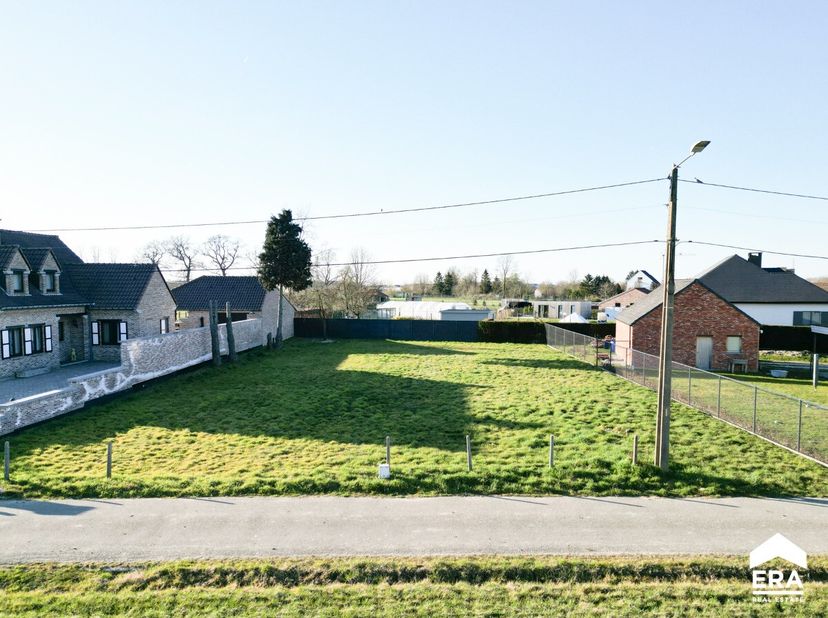 Terrain à vendre
                    à 3850 Nieuwerkerken