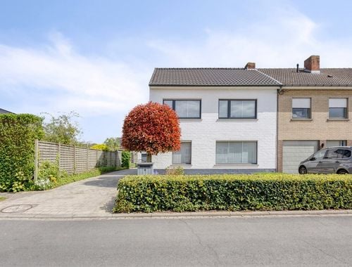                                         Woning te koop in Heule, € 365.000
