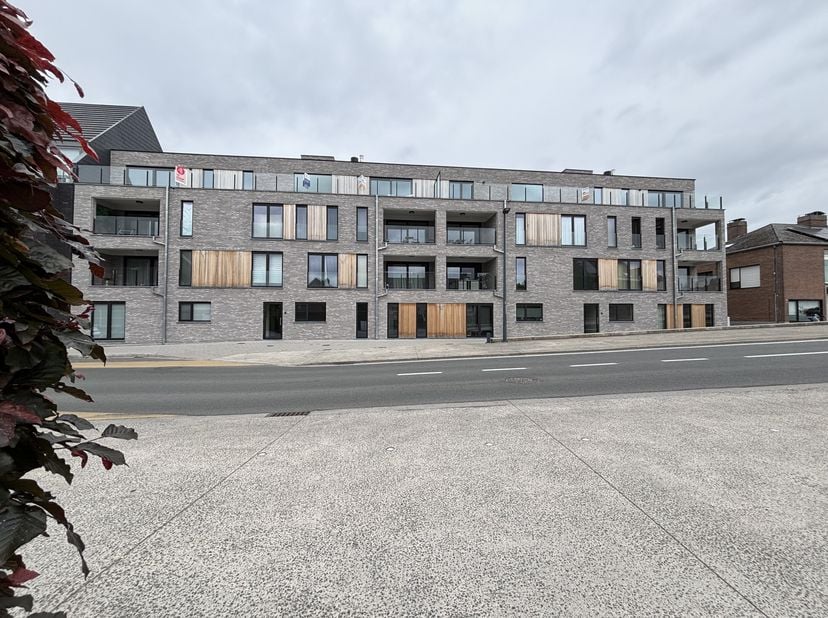 Appartement te koop
                    in 8530 Harelbeke