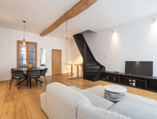                                         Usage mixte à vendre à Ninove, € 245.000
