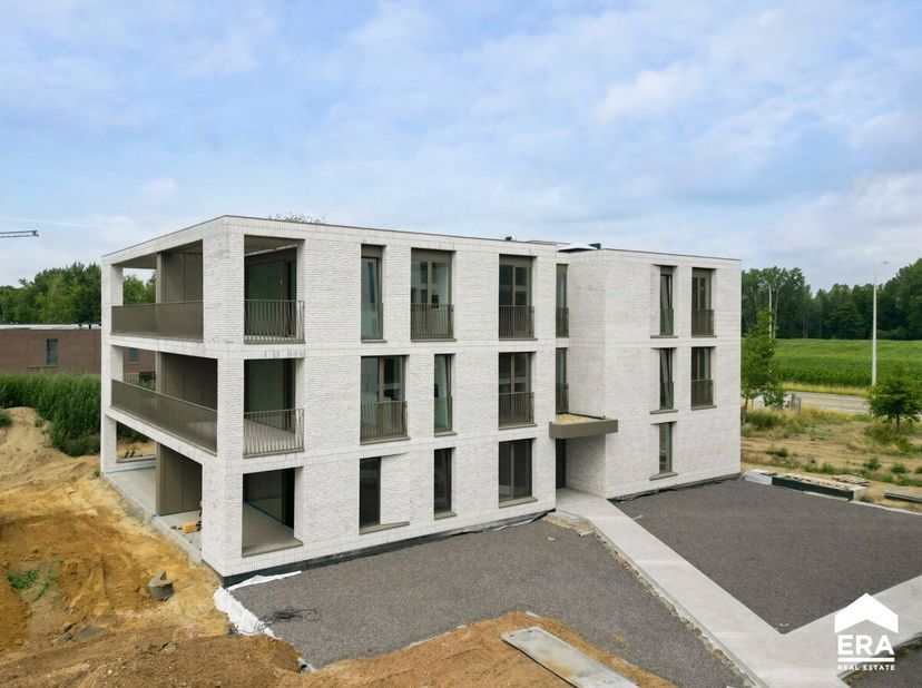 Energiezuinig appartement met 1 slaapkamer en overdekt terras van 21m² op wandelafstand van het centrum van Herk-de-Stad. Appartement B1.1 in nieuwbou