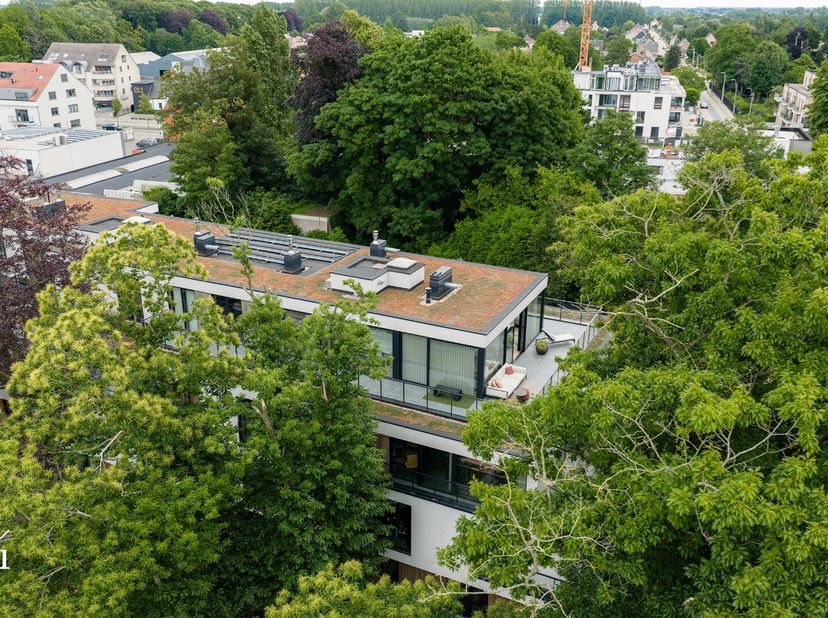 U kan de dossierstukken downloaden en het appartement virtueel bezoeken op www.irres.be&lt;br /&gt;
Bijkomende info en bezoeken via Manu op manu@irres.be of