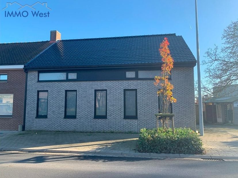 Verder af te werken woning op groot perceel met loods en mogelijkheid tot bijbouwen extra loods&lt;br /&gt;
&lt;br /&gt;
Deze verder af te werken woning (de plann