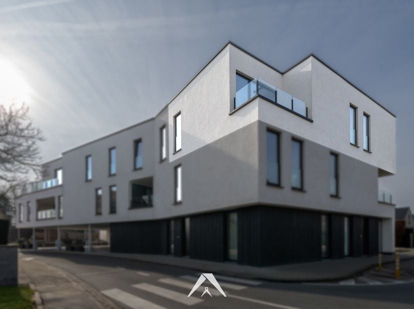 Appartement à vendre
                    à 8551 Heestert